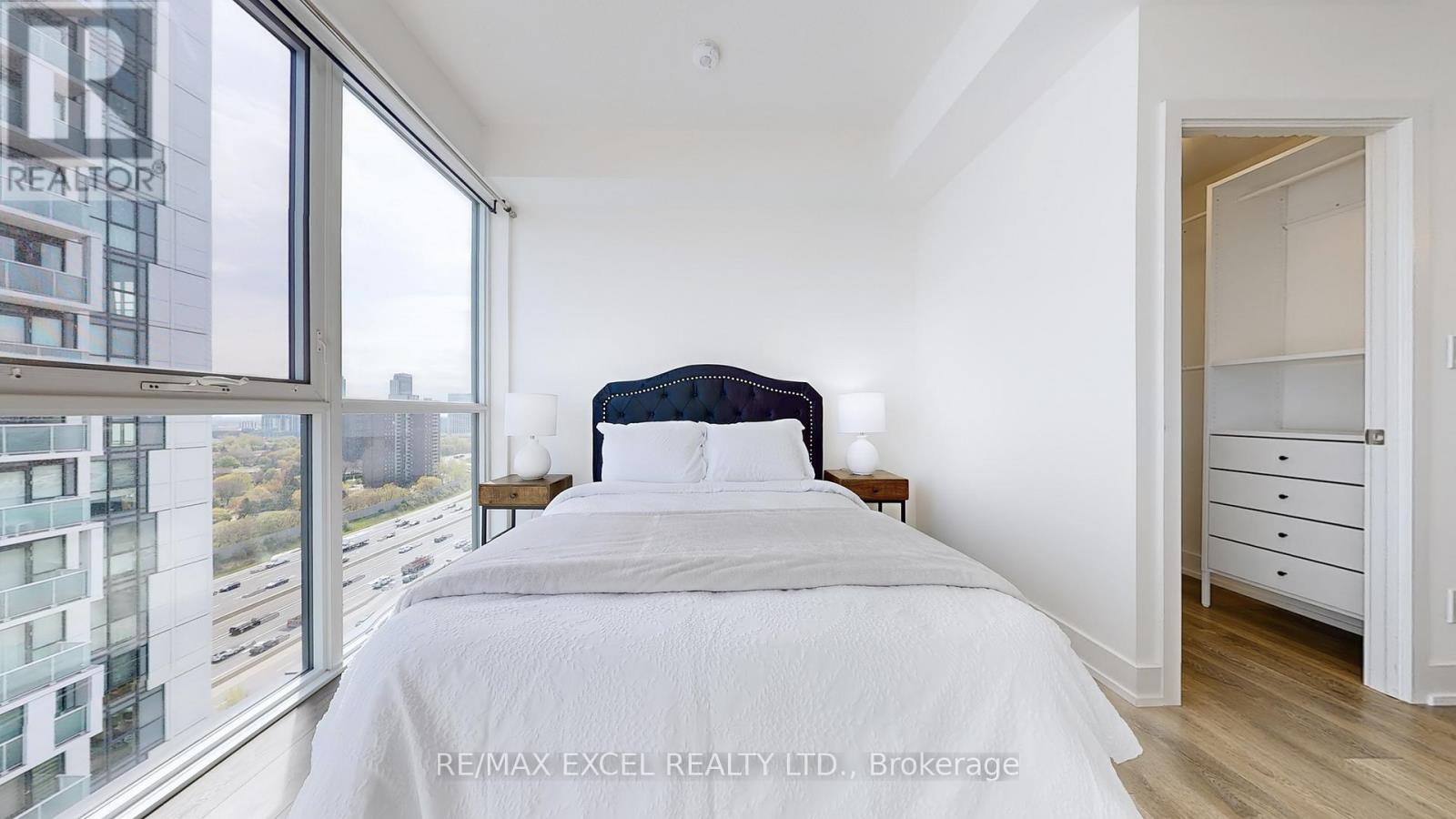












1909 - 180 FAIRVIEW MALL DRIVE

,
Toronto (Don Valley Village),




Ontario
M2J5A7


