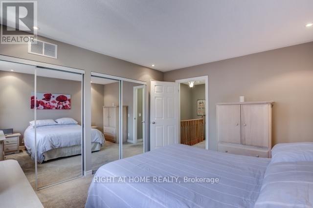 












246B BERKELEY STREET

,
Toronto (Moss Park),




Ontario
M5A2X4

