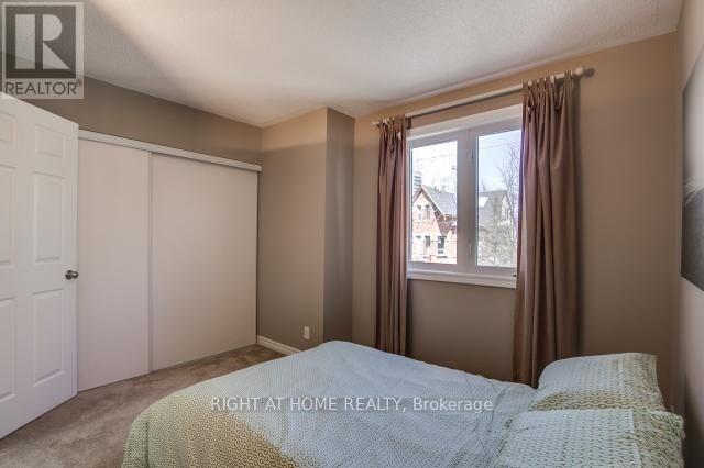 












246B BERKELEY STREET

,
Toronto (Moss Park),




Ontario
M5A2X4

