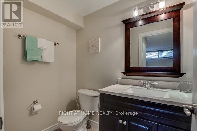 












246B BERKELEY STREET

,
Toronto (Moss Park),




Ontario
M5A2X4

