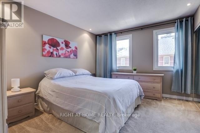 












246B BERKELEY STREET

,
Toronto (Moss Park),




Ontario
M5A2X4

