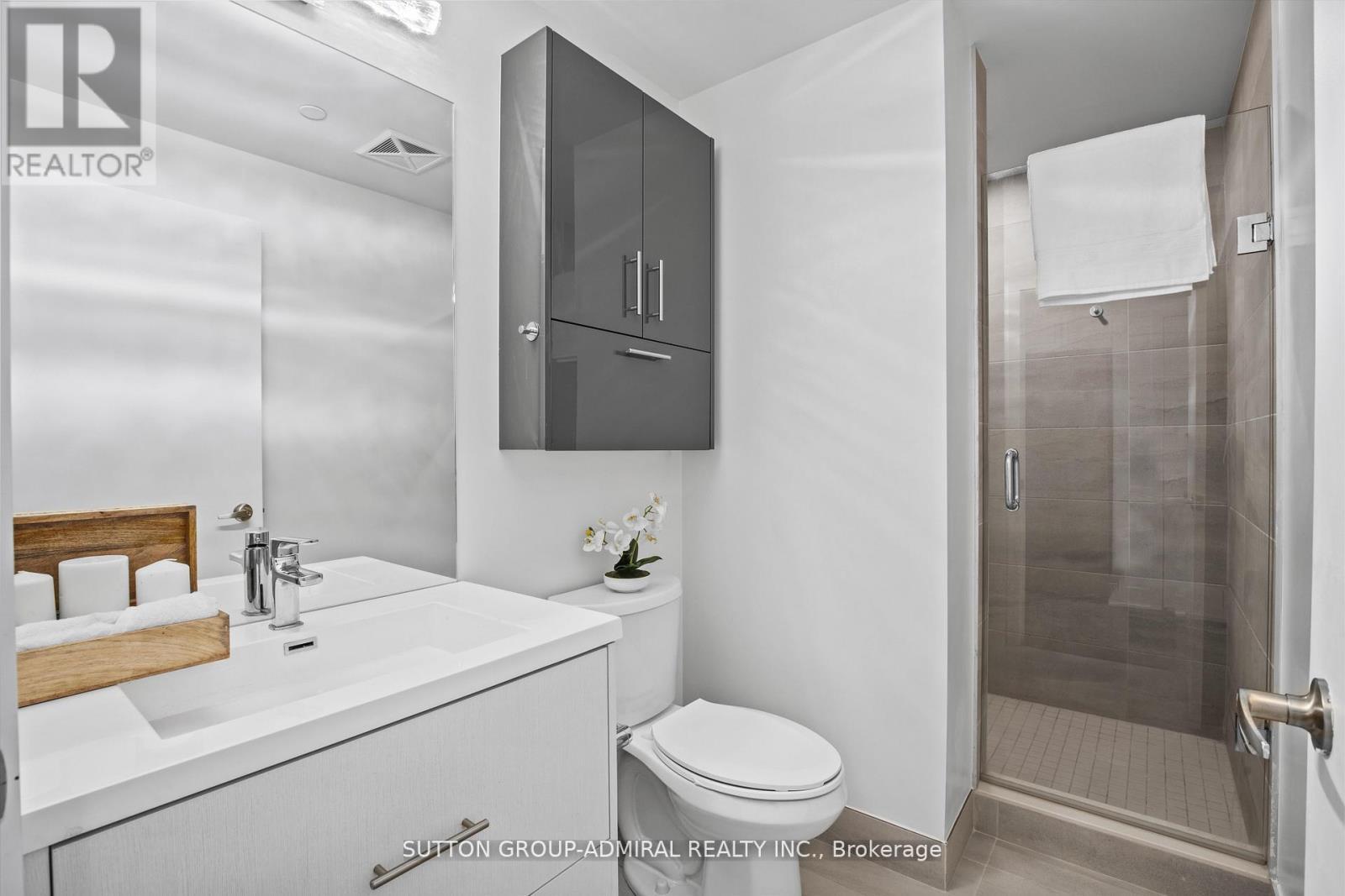 












915 - 188 FAIRVIEW MALL DRIVE

,
Toronto (Don Valley Village),




Ontario
M2J0H7

