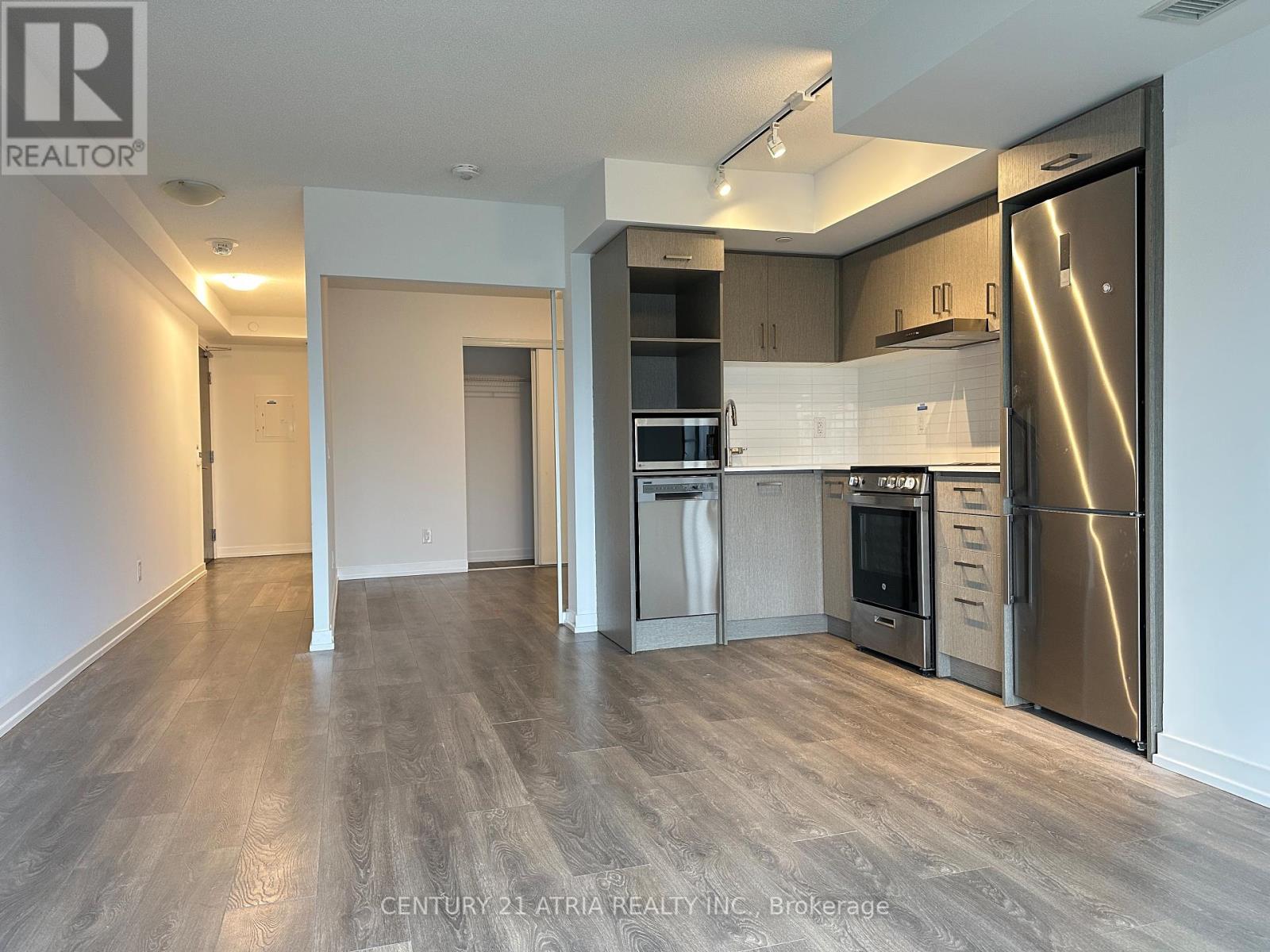 












1801 - 219 DUNDAS STREET E

,
Toronto (Church-Yonge Corridor),




Ontario
M5A0V1

