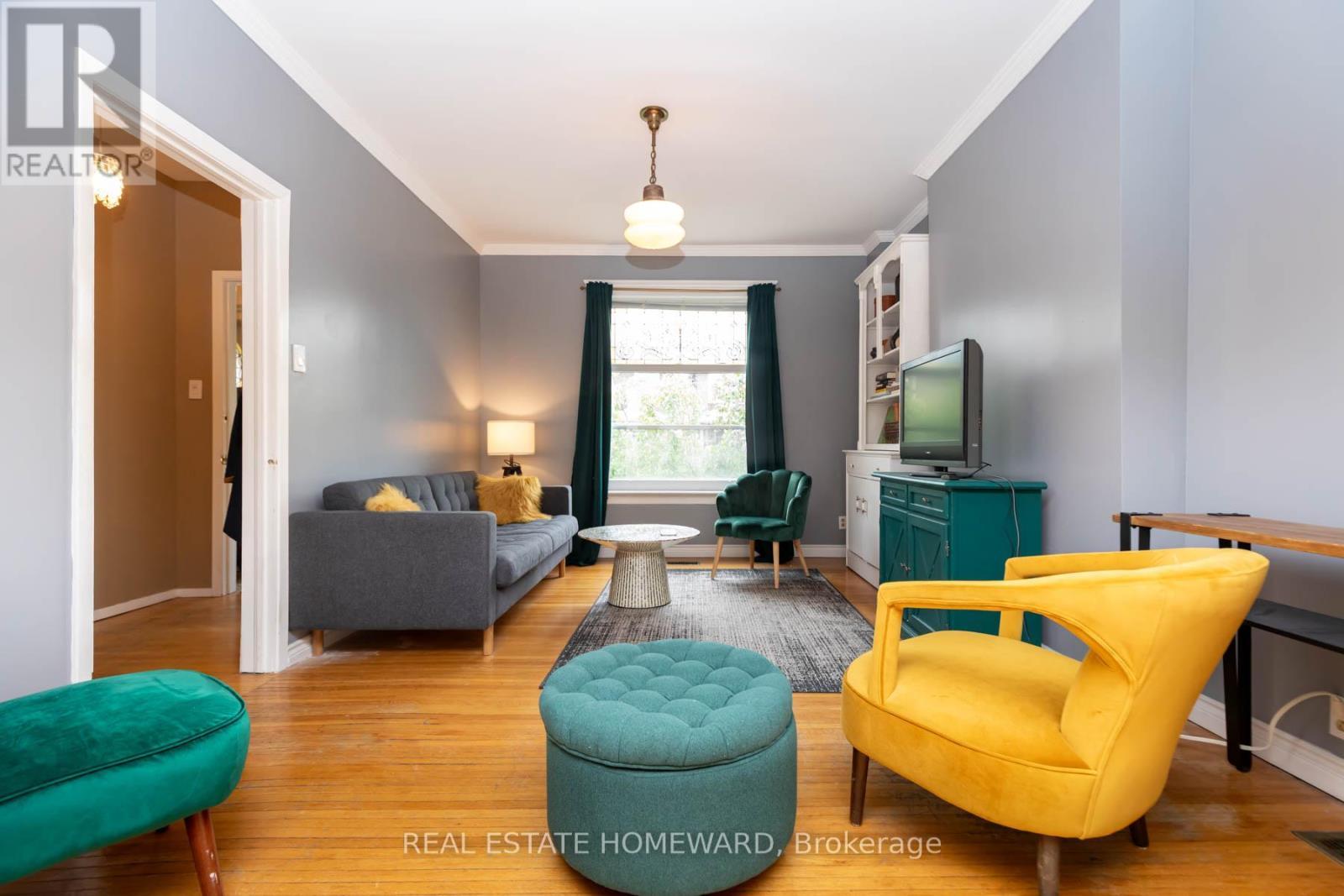












110 BEATRICE STREET

,
Toronto (Trinity-Bellwoods),




Ontario
M6J2T3

