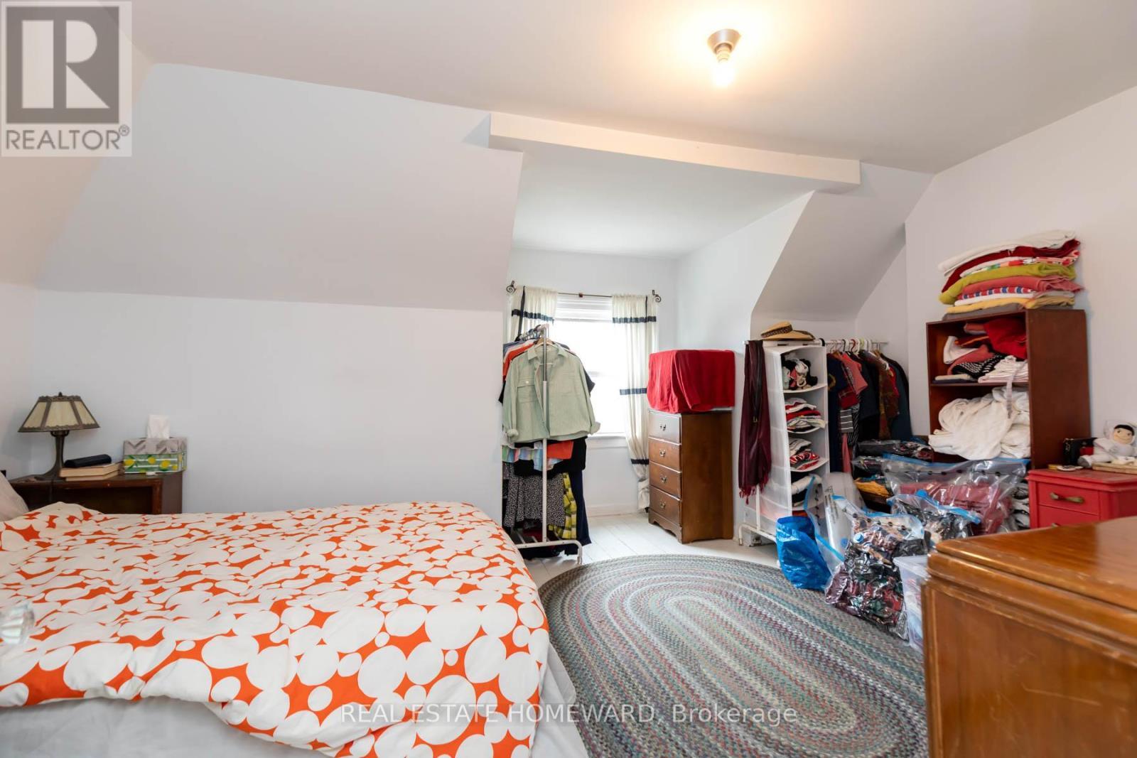 












110 BEATRICE STREET

,
Toronto (Trinity-Bellwoods),




Ontario
M6J2T3

