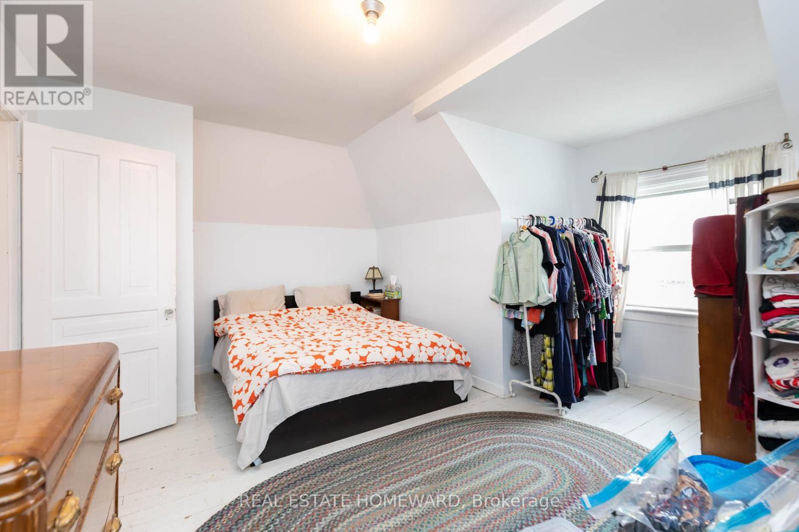 












110 BEATRICE STREET

,
Toronto (Trinity-Bellwoods),




Ontario
M6J2T3

