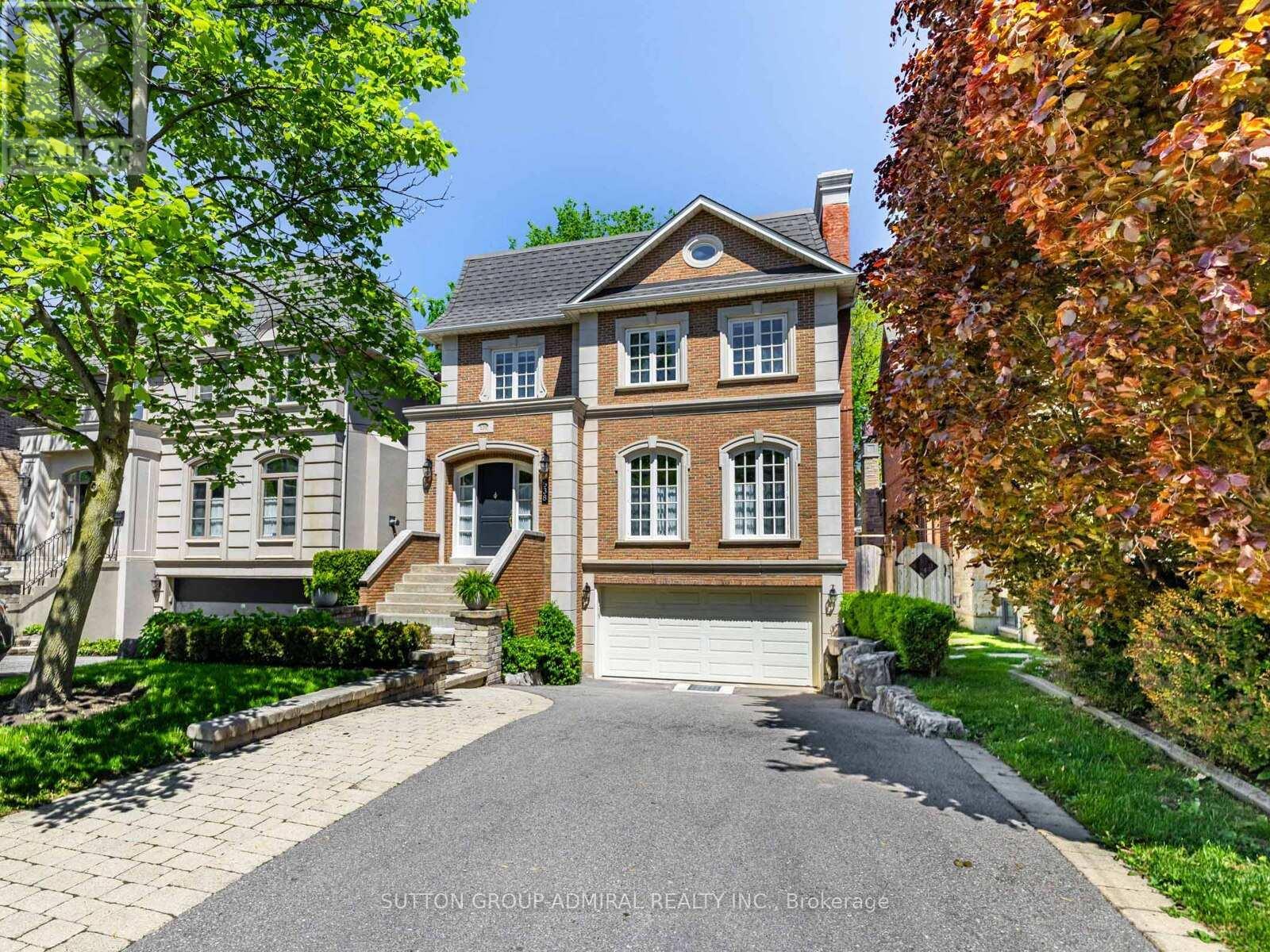












538 BEDFORD PARK AVENUE

,
Toronto (Bedford Park-Nortown),




Ontario
M5M1K3

