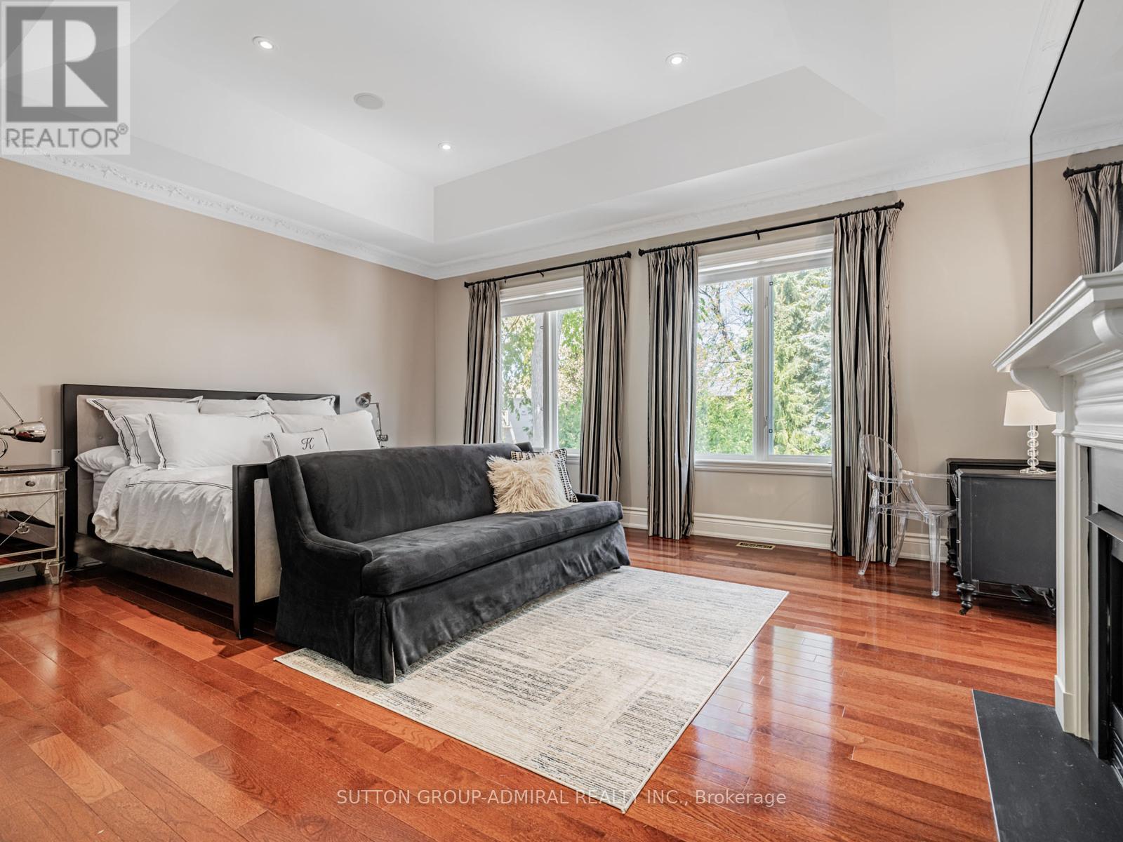 












538 BEDFORD PARK AVENUE

,
Toronto (Bedford Park-Nortown),




Ontario
M5M1K3

