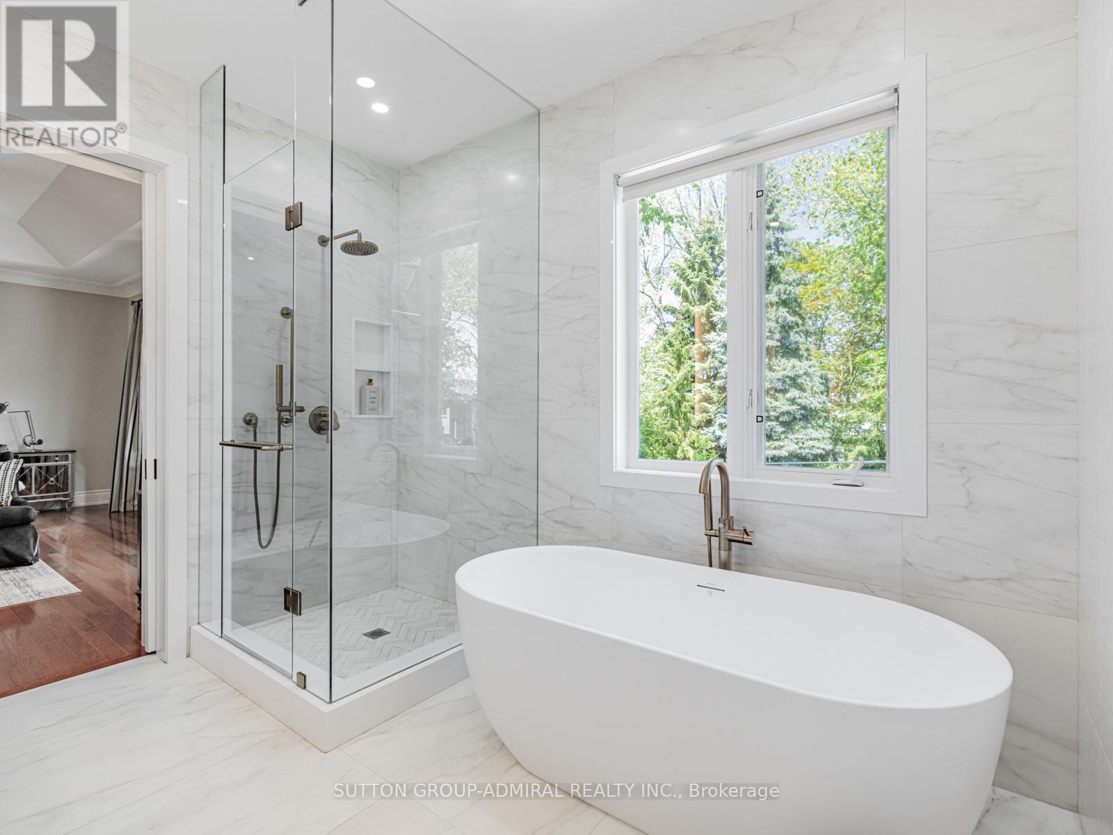 












538 BEDFORD PARK AVENUE

,
Toronto (Bedford Park-Nortown),




Ontario
M5M1K3


