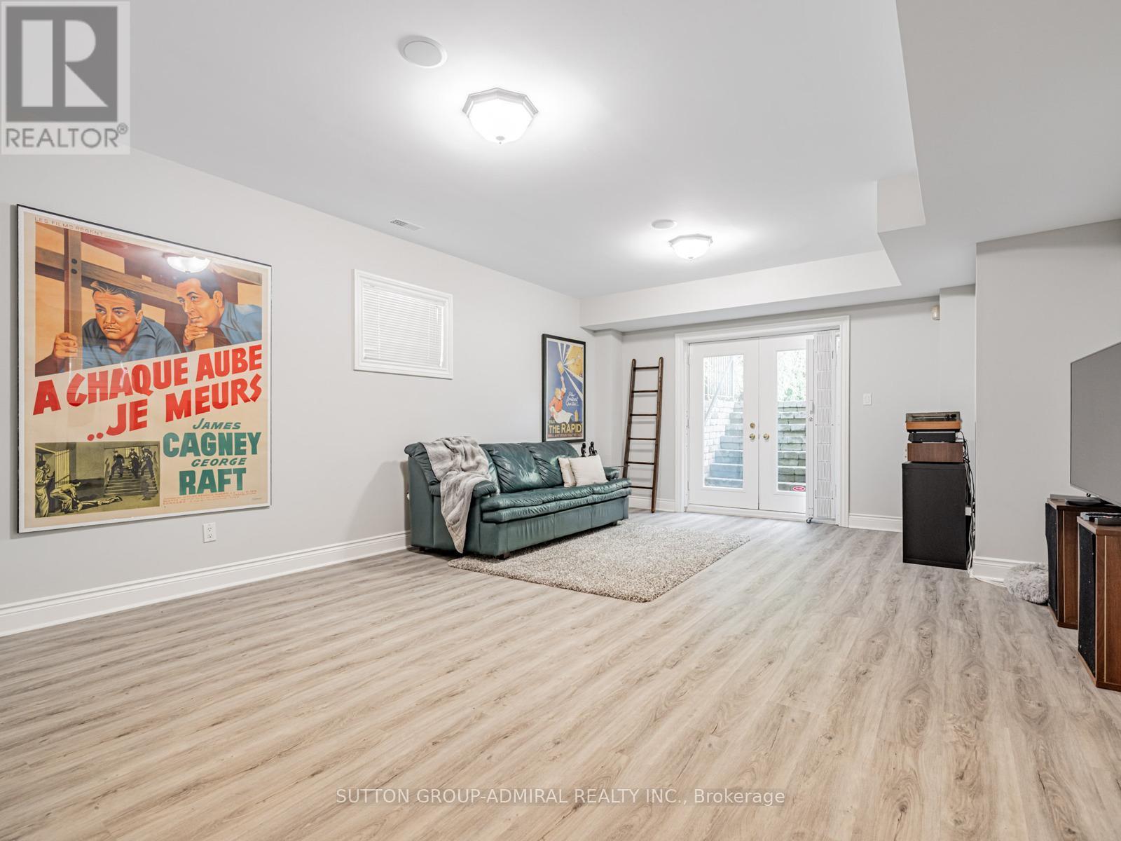












538 BEDFORD PARK AVENUE

,
Toronto (Bedford Park-Nortown),




Ontario
M5M1K3

