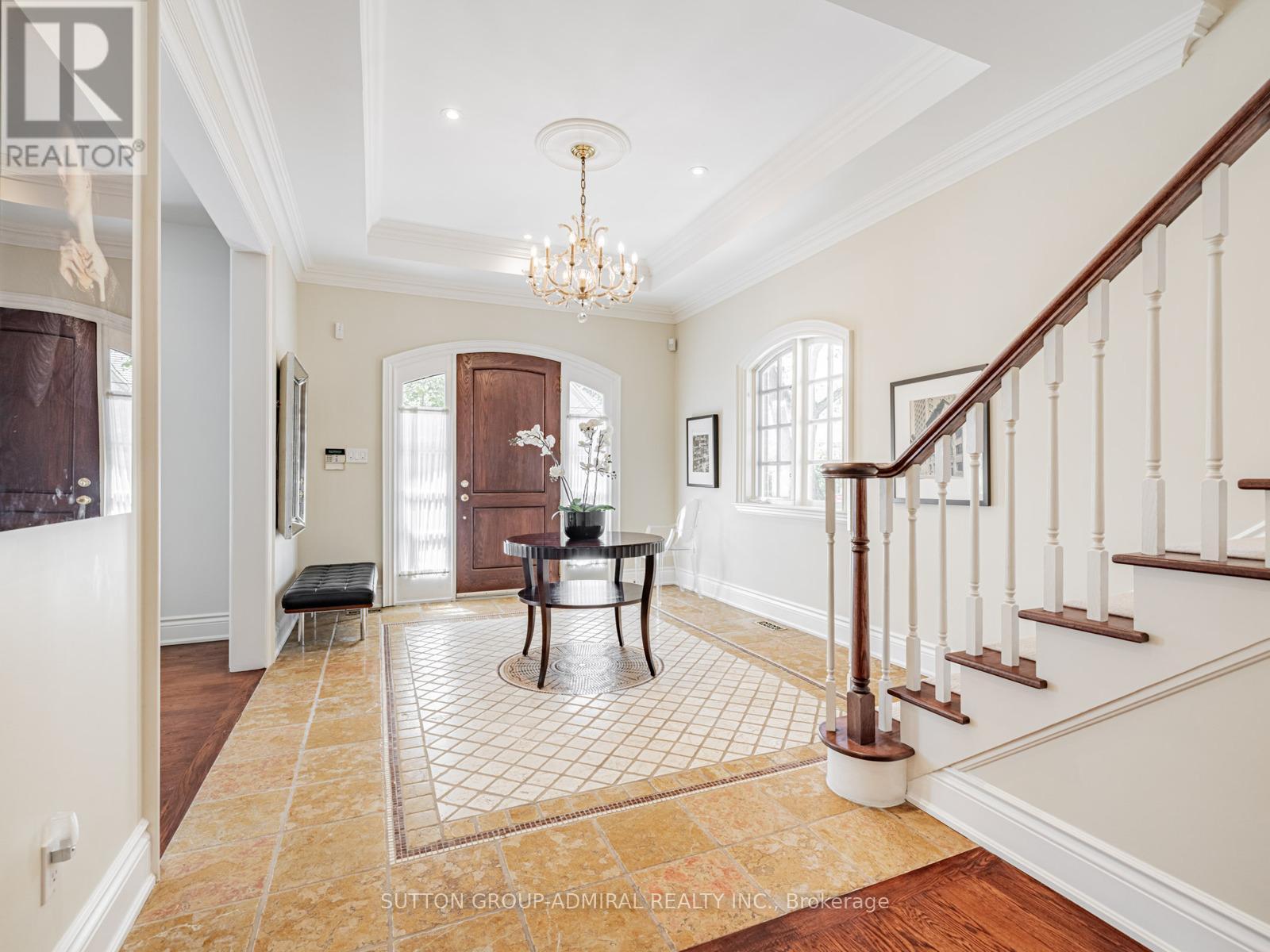 












538 BEDFORD PARK AVENUE

,
Toronto (Bedford Park-Nortown),




Ontario
M5M1K3

