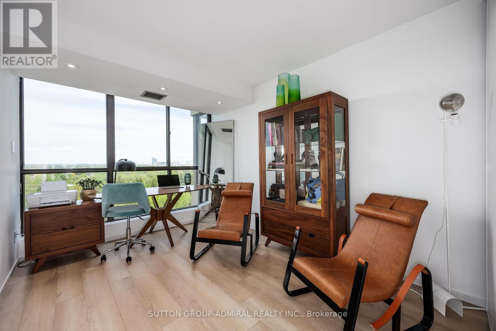 












906 - 131 TORRESDALE AVENUE S

,
Toronto (Westminster-Branson),




Ontario
M2R3T1

