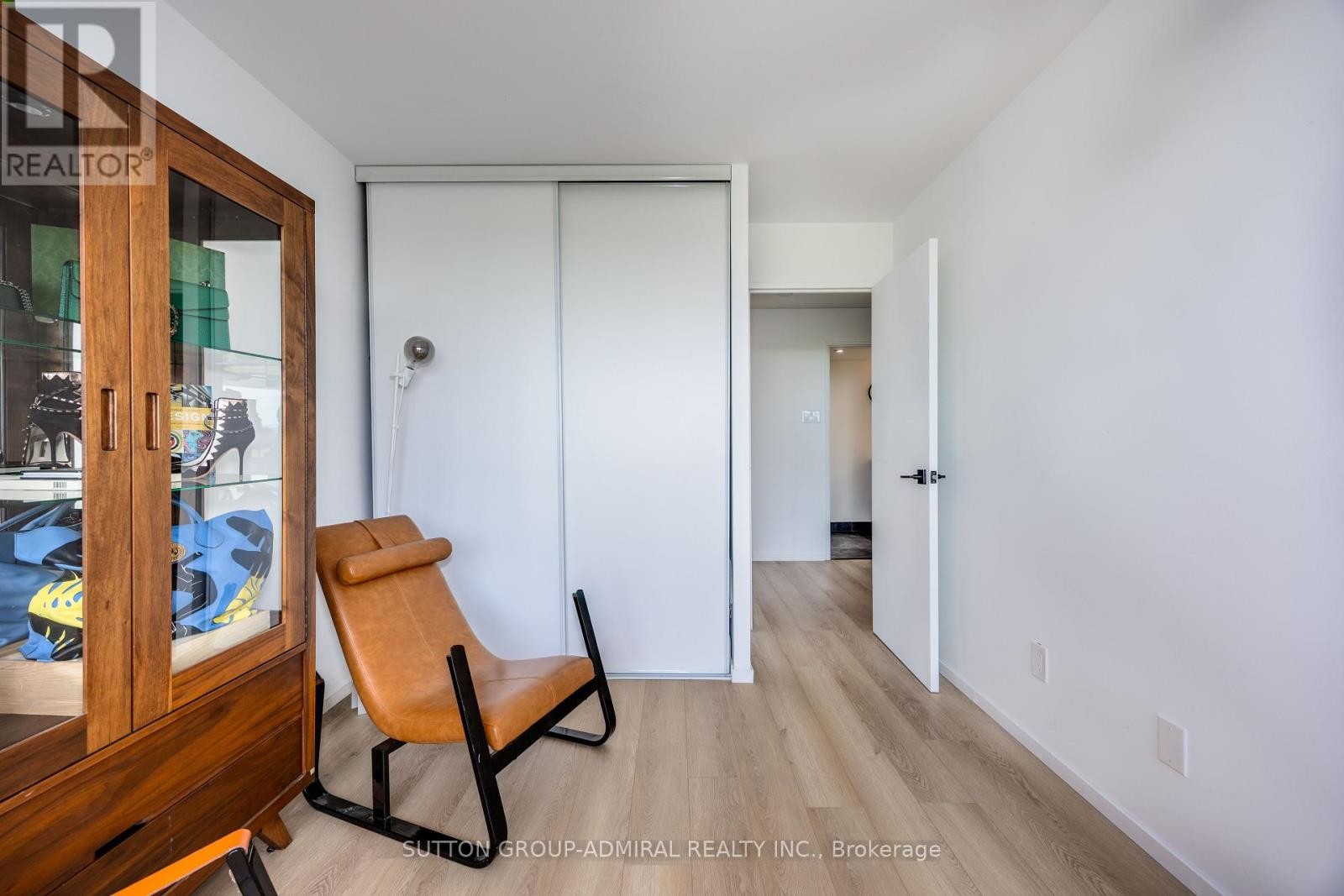 












906 - 131 TORRESDALE AVENUE S

,
Toronto (Westminster-Branson),




Ontario
M2R3T1

