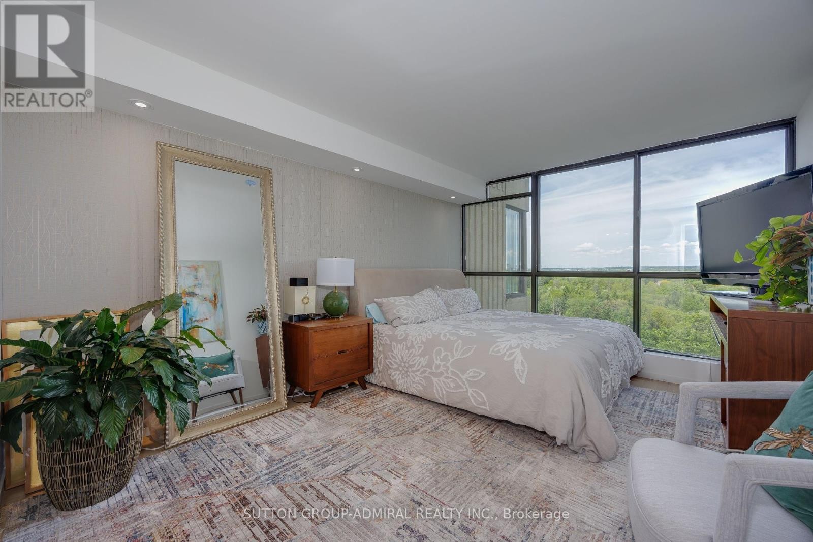 












906 - 131 TORRESDALE AVENUE S

,
Toronto (Westminster-Branson),




Ontario
M2R3T1

