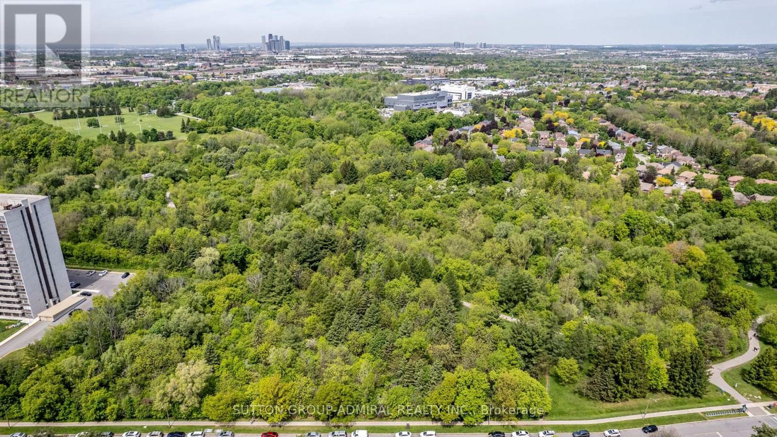 












906 - 131 TORRESDALE AVENUE S

,
Toronto (Westminster-Branson),




Ontario
M2R3T1

