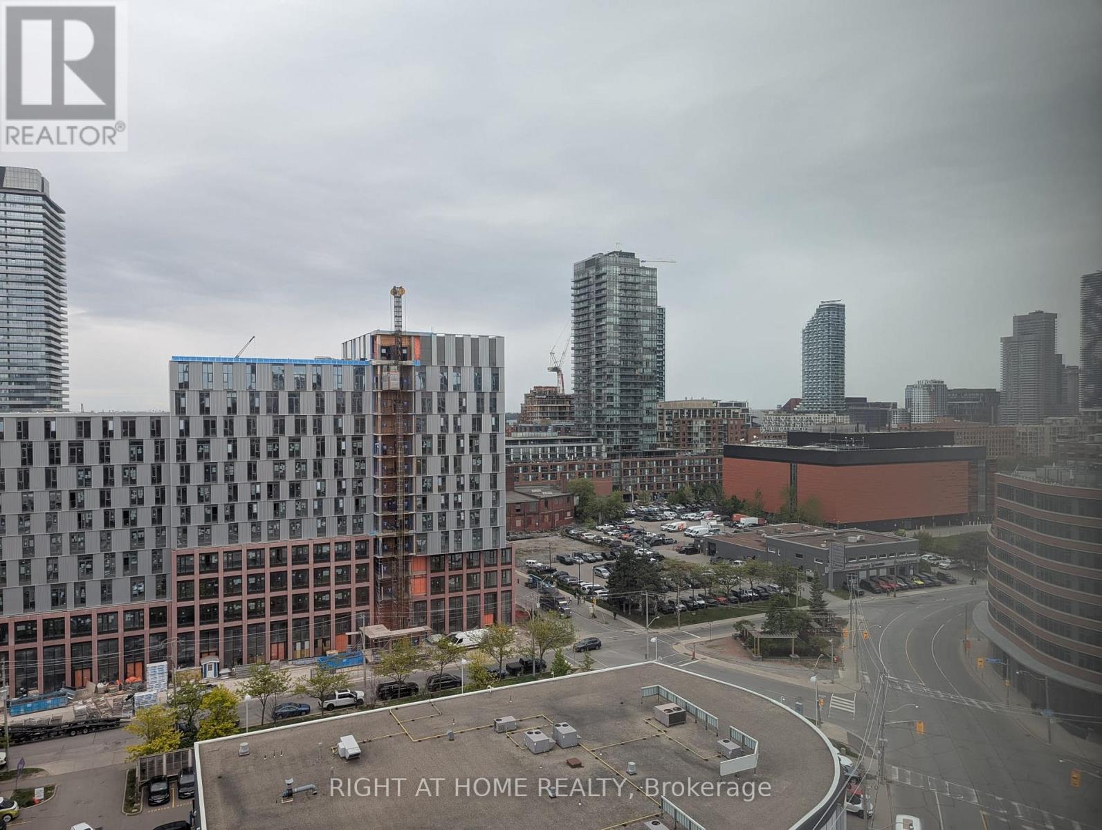 












PH 14 - 28 EASTERN AVENUE

,
Toronto (Moss Park),




Ontario
M5A0Y2

