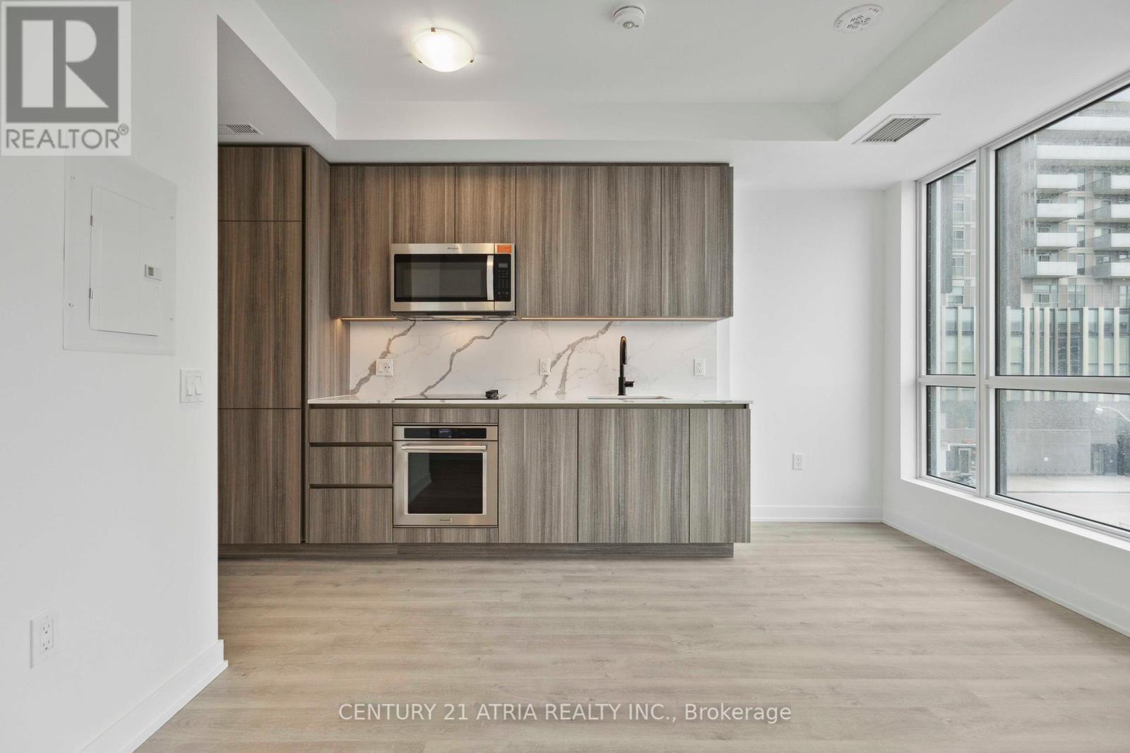 












302 - 15 RICHARDSON STREET

,
Toronto (Waterfront Communities),




Ontario
M5A1B4

