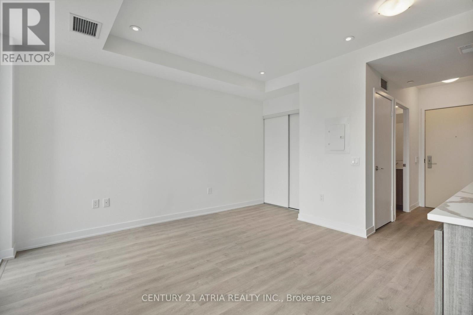 












302 - 15 RICHARDSON STREET

,
Toronto (Waterfront Communities),




Ontario
M5A1B4

