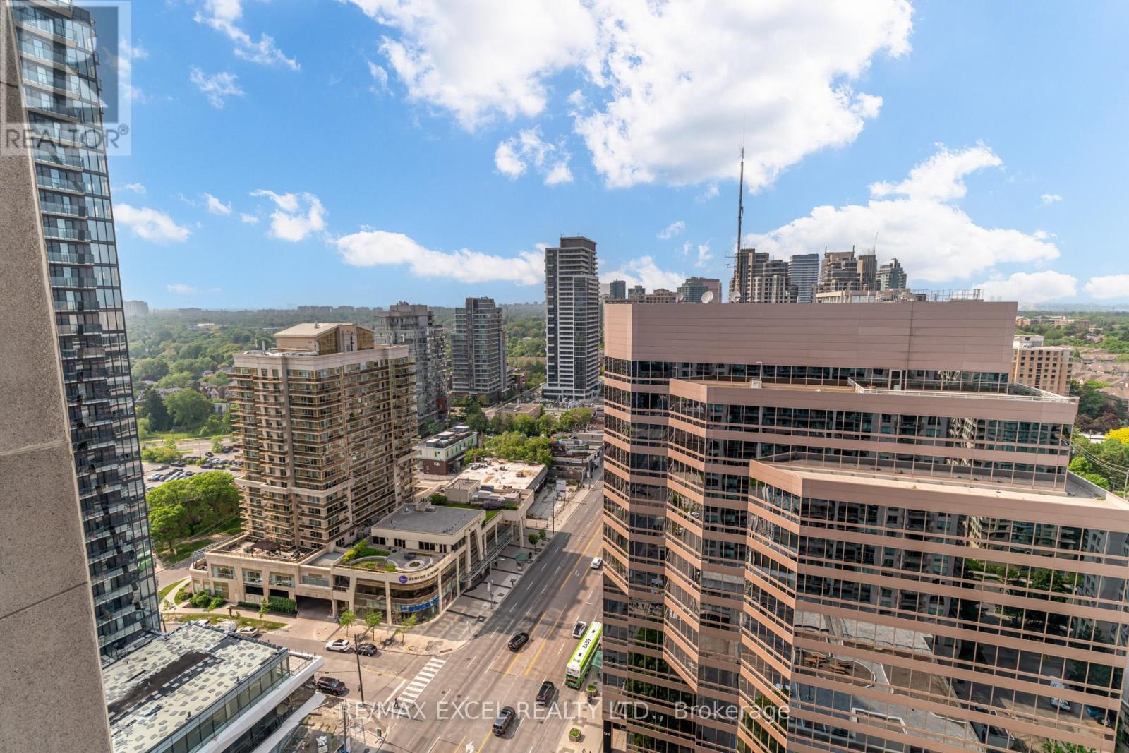 












2715 - 18 PARKVIEW AVENUE

,
Toronto (Willowdale East),




Ontario
M2N7H7

