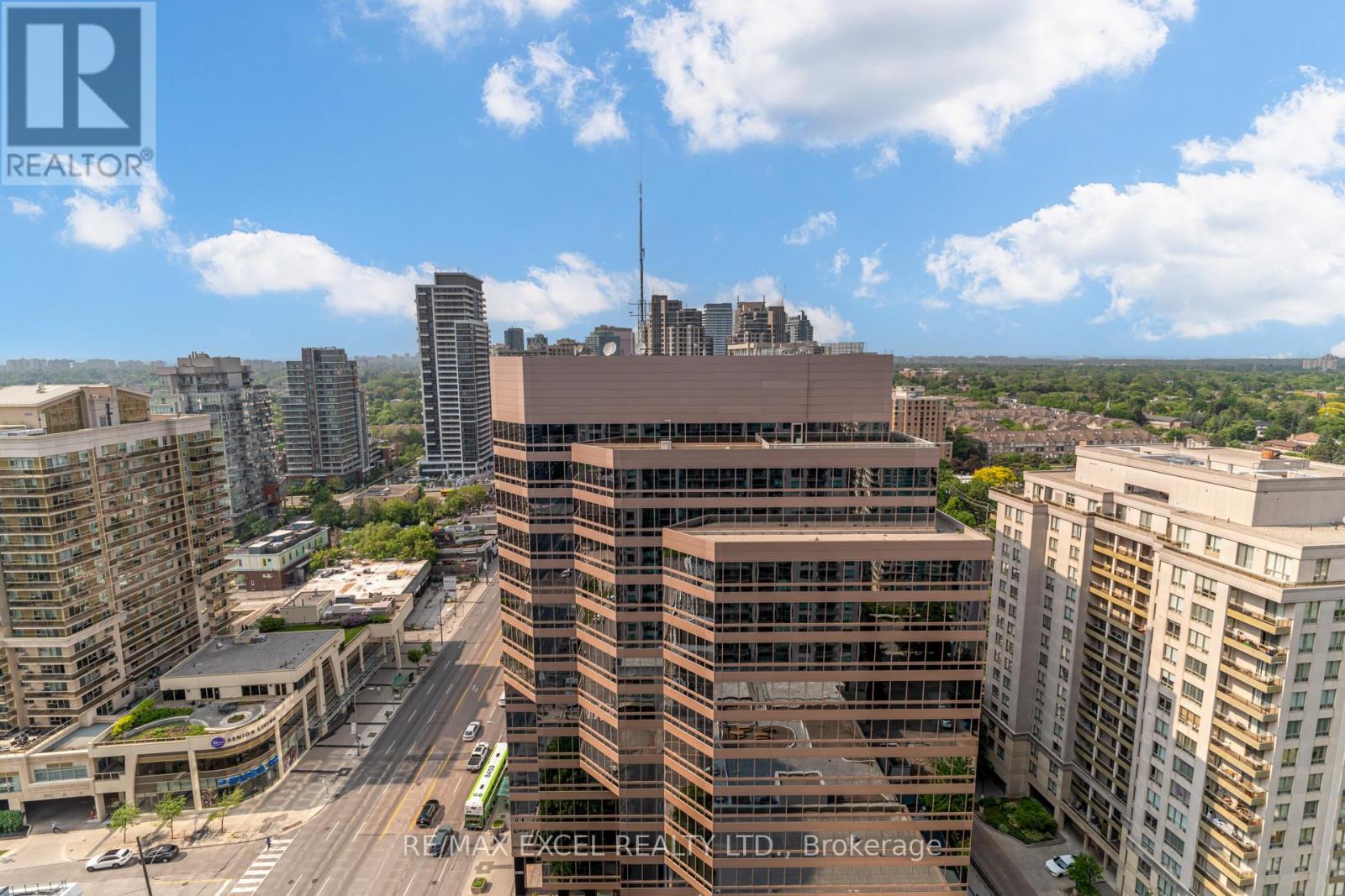 












2715 - 18 PARKVIEW AVENUE

,
Toronto (Willowdale East),




Ontario
M2N7H7


