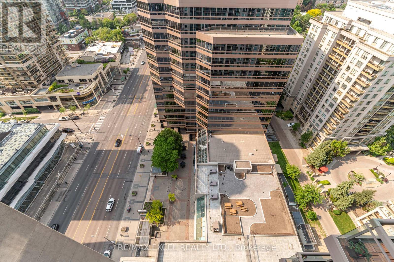 












2715 - 18 PARKVIEW AVENUE

,
Toronto (Willowdale East),




Ontario
M2N7H7

