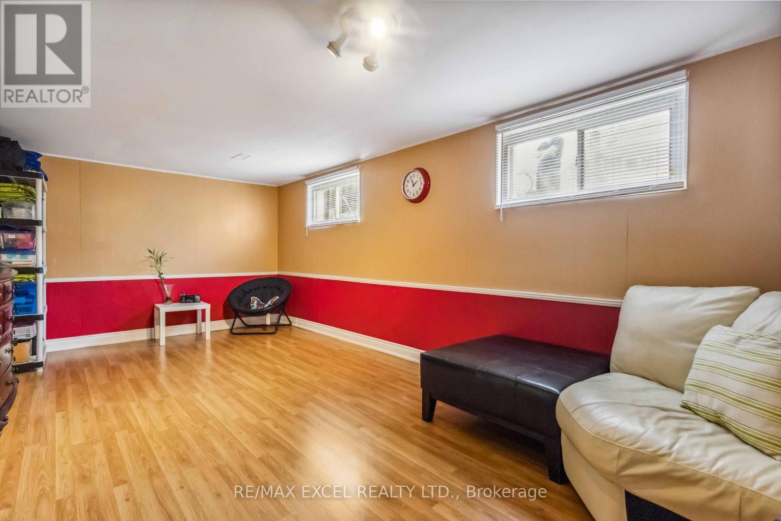 












335 WOODSWORTH ROAD

,
Toronto (St. Andrew-Windfields),




Ontario
M2L2T7

