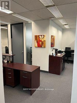 












500-4 - 245 FAIRVIEW MALL DRIVE

,
Toronto (Don Valley Village),




Ontario
M2J4T1

