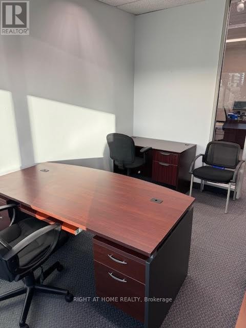 












500-4 - 245 FAIRVIEW MALL DRIVE

,
Toronto (Don Valley Village),




Ontario
M2J4T1

