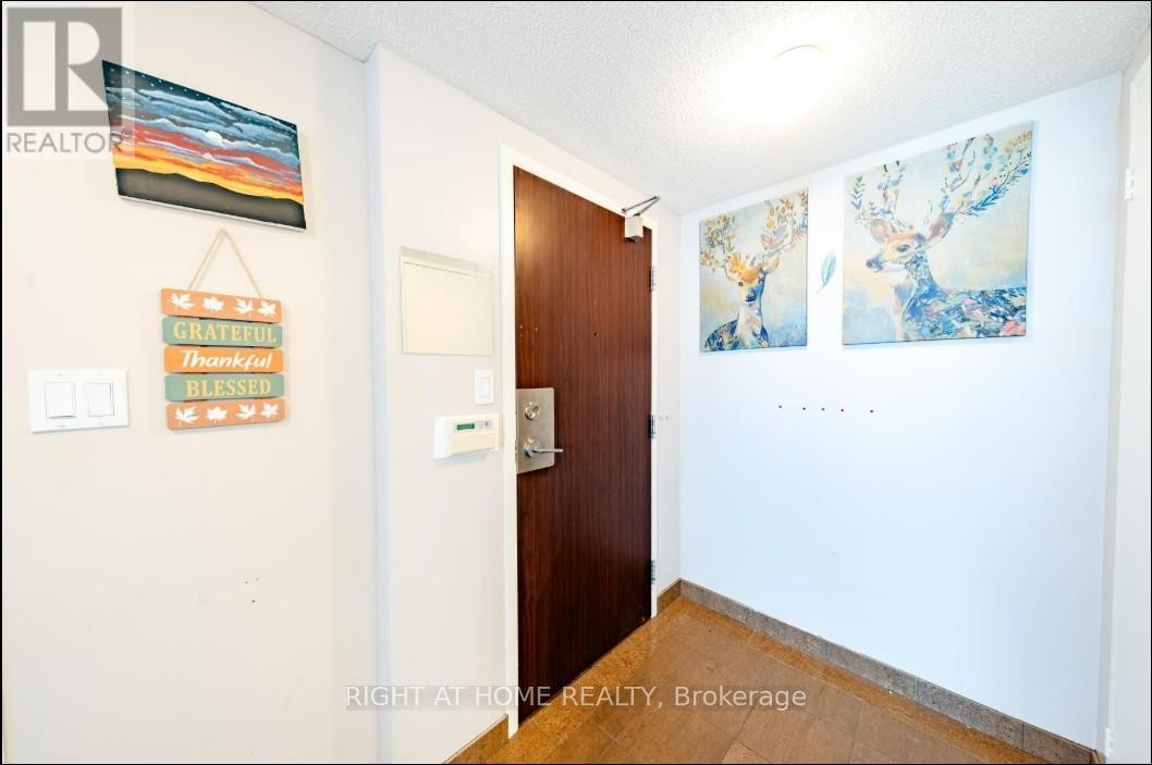 












PH504 - 5765 YONGE STREET

,
Toronto (Newtonbrook East),




Ontario
M2M4H9

