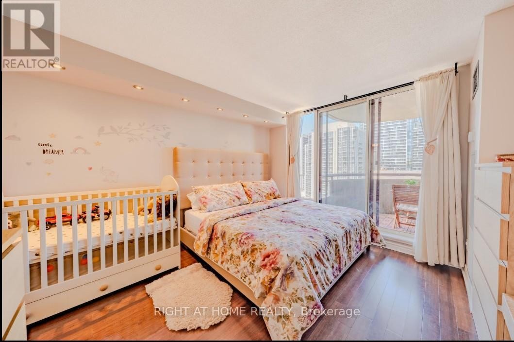 












PH504 - 5765 YONGE STREET

,
Toronto (Newtonbrook East),




Ontario
M2M4H9


