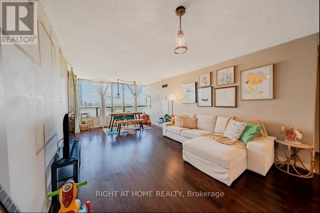












PH504 - 5765 YONGE STREET

,
Toronto (Newtonbrook East),




Ontario
M2M4H9

