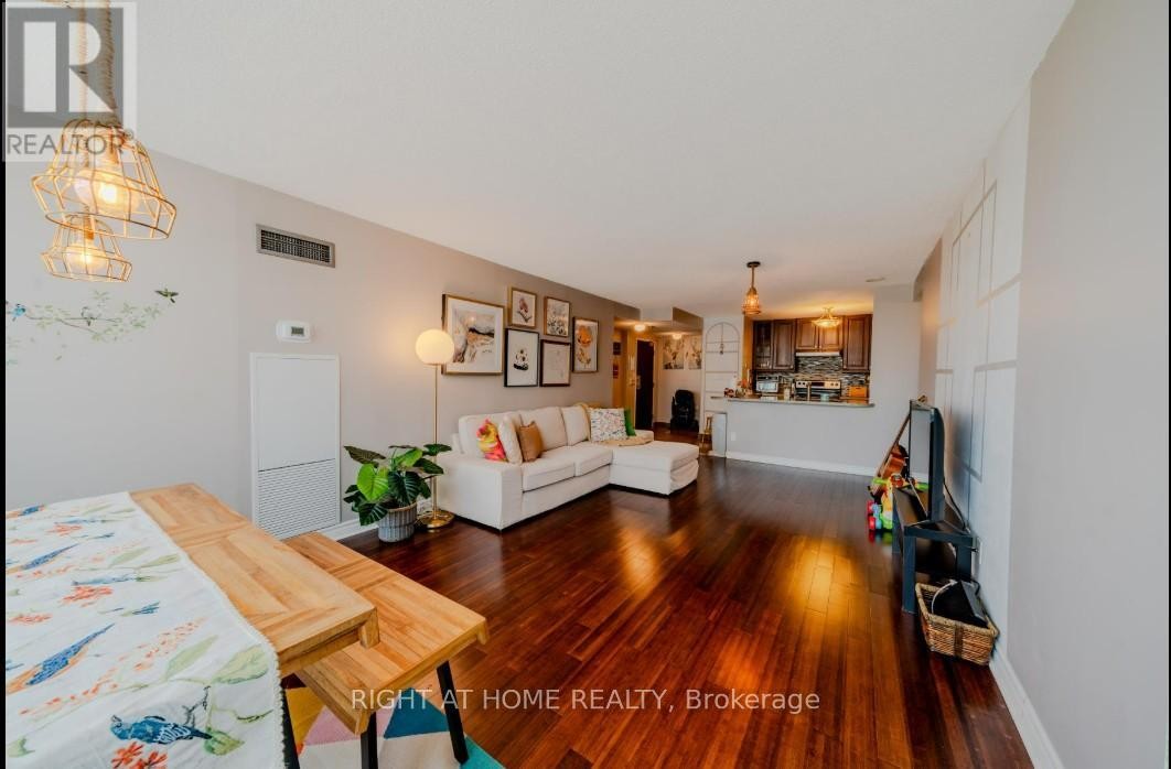 












PH504 - 5765 YONGE STREET

,
Toronto (Newtonbrook East),




Ontario
M2M4H9

