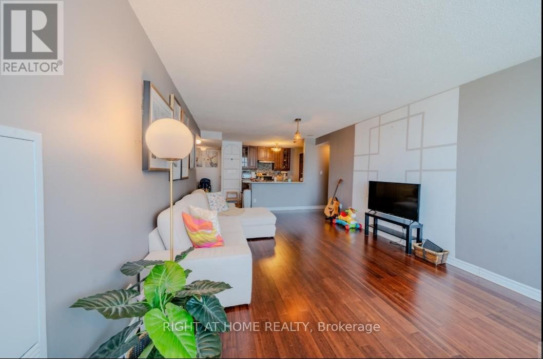 












PH504 - 5765 YONGE STREET

,
Toronto (Newtonbrook East),




Ontario
M2M4H9


