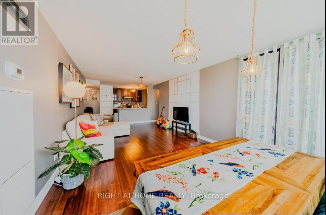 












PH504 - 5765 YONGE STREET

,
Toronto (Newtonbrook East),




Ontario
M2M4H9

