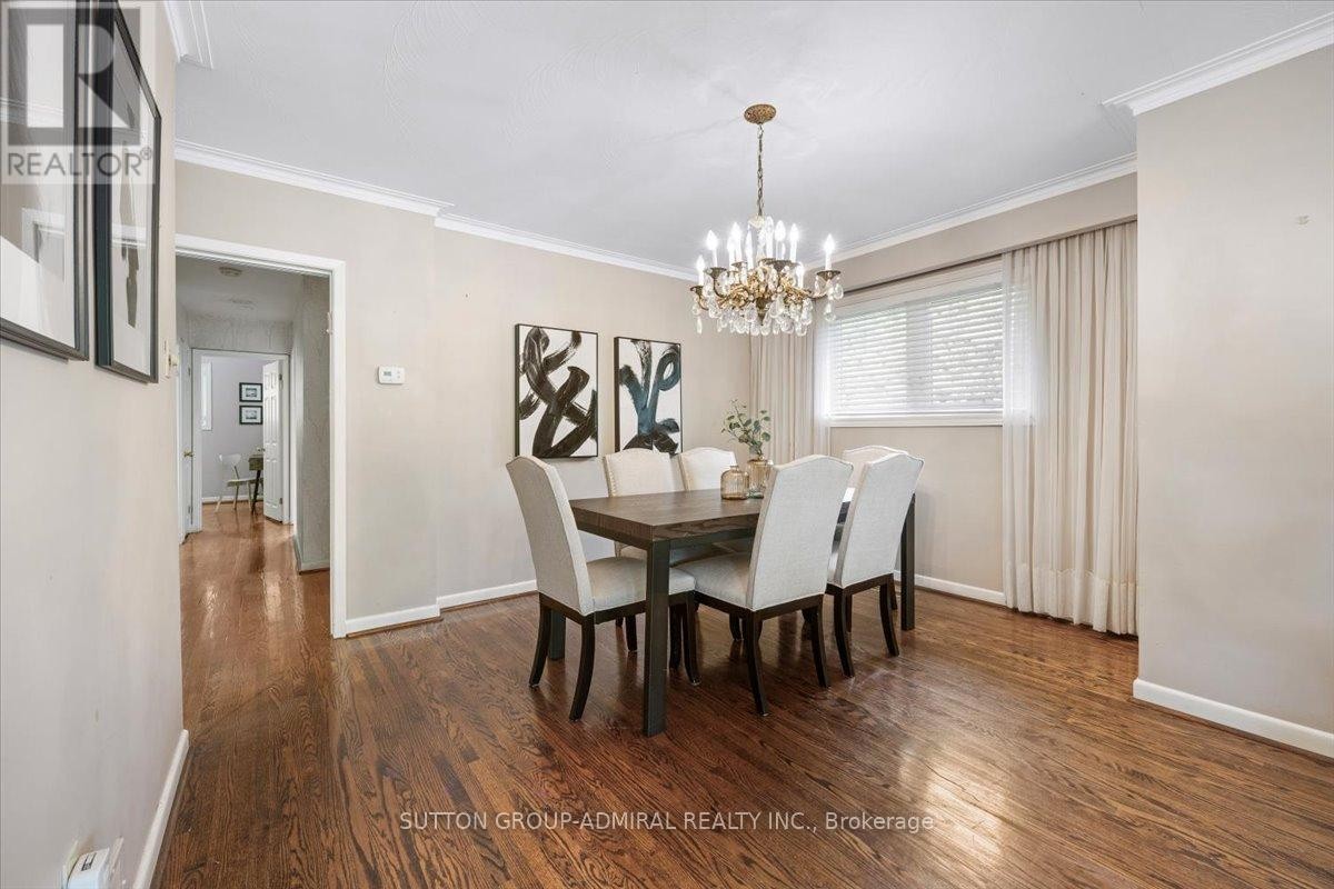 












40 MARATHON CRESCENT

,
Toronto (Newtonbrook West),




Ontario
M2R2L7


