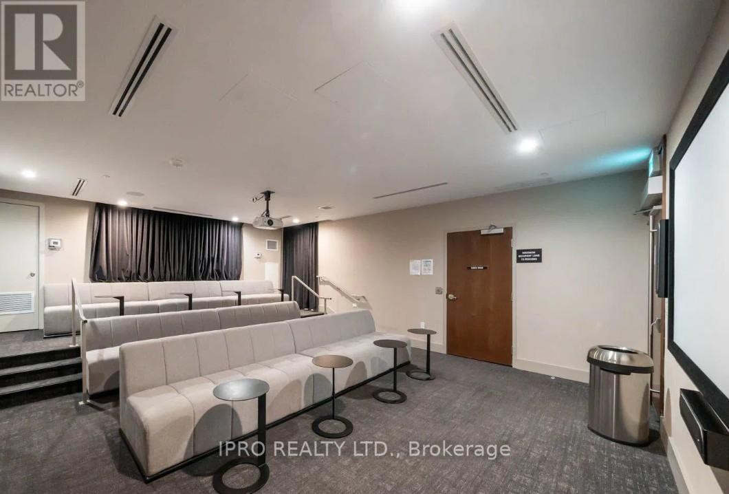 












1206 - 38 IANNUZZI STREET

,
Toronto (Niagara),




Ontario
M5V0S2

