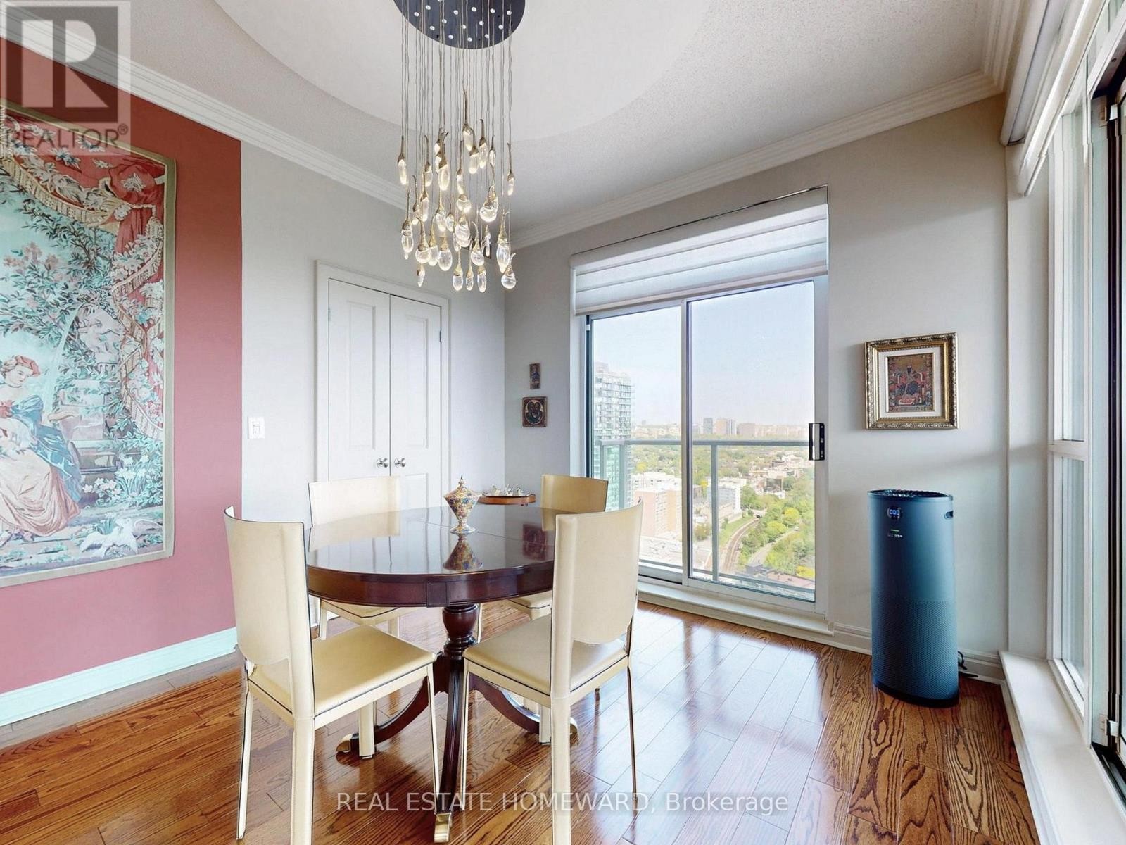 












PH3703 - 8 PARK ROAD

,
Toronto (Rosedale-Moore Park),




Ontario
M4W3S5

