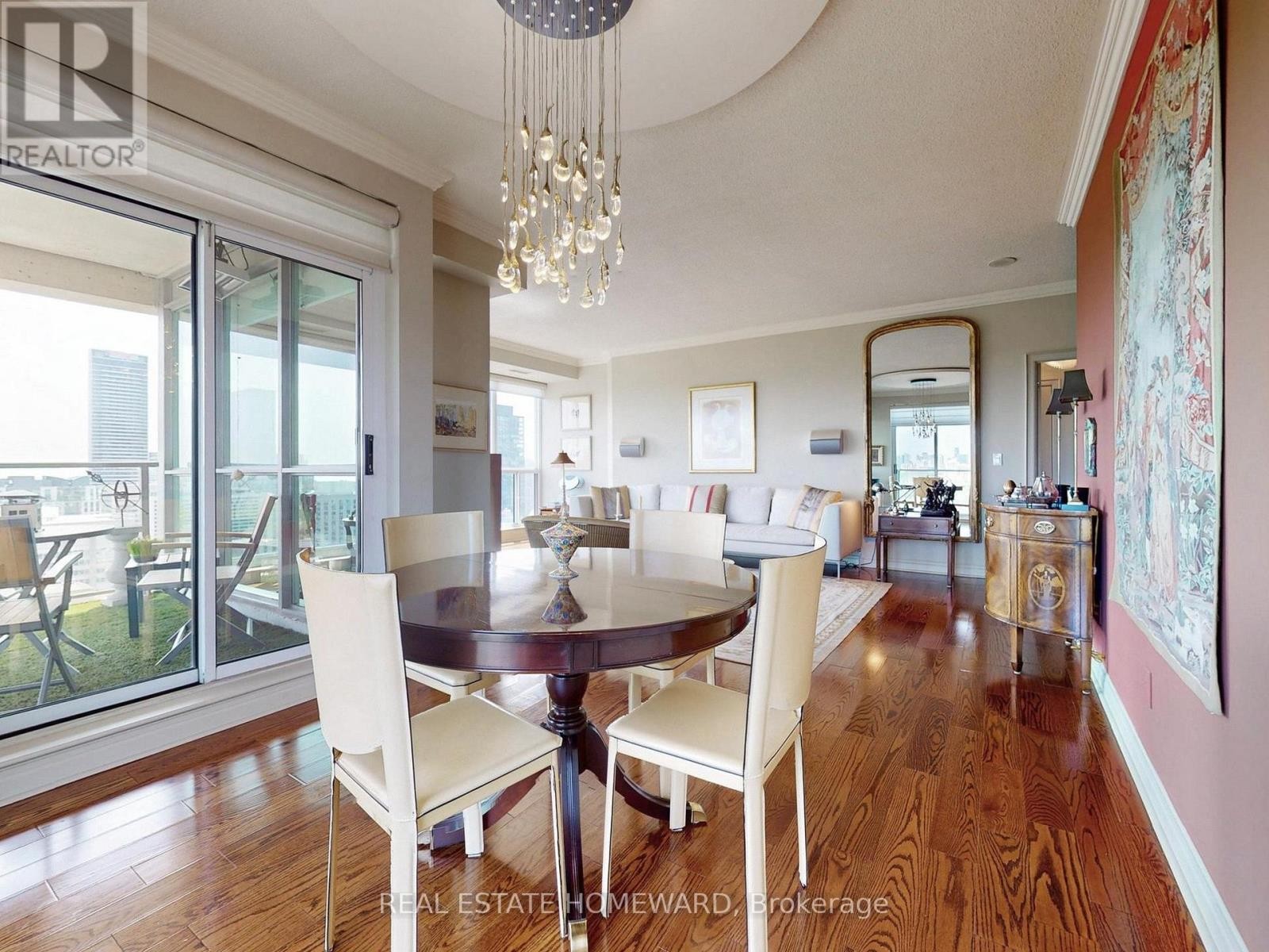 












PH3703 - 8 PARK ROAD

,
Toronto (Rosedale-Moore Park),




Ontario
M4W3S5

