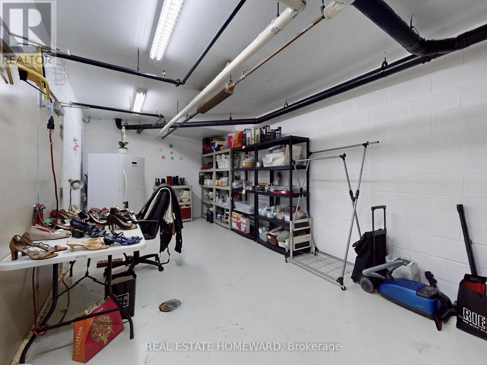 












PH3703 - 8 PARK ROAD

,
Toronto (Rosedale-Moore Park),




Ontario
M4W3S5

