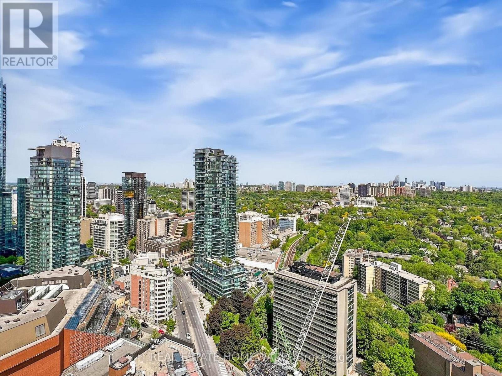 












PH3703 - 8 PARK ROAD

,
Toronto (Rosedale-Moore Park),




Ontario
M4W3S5

