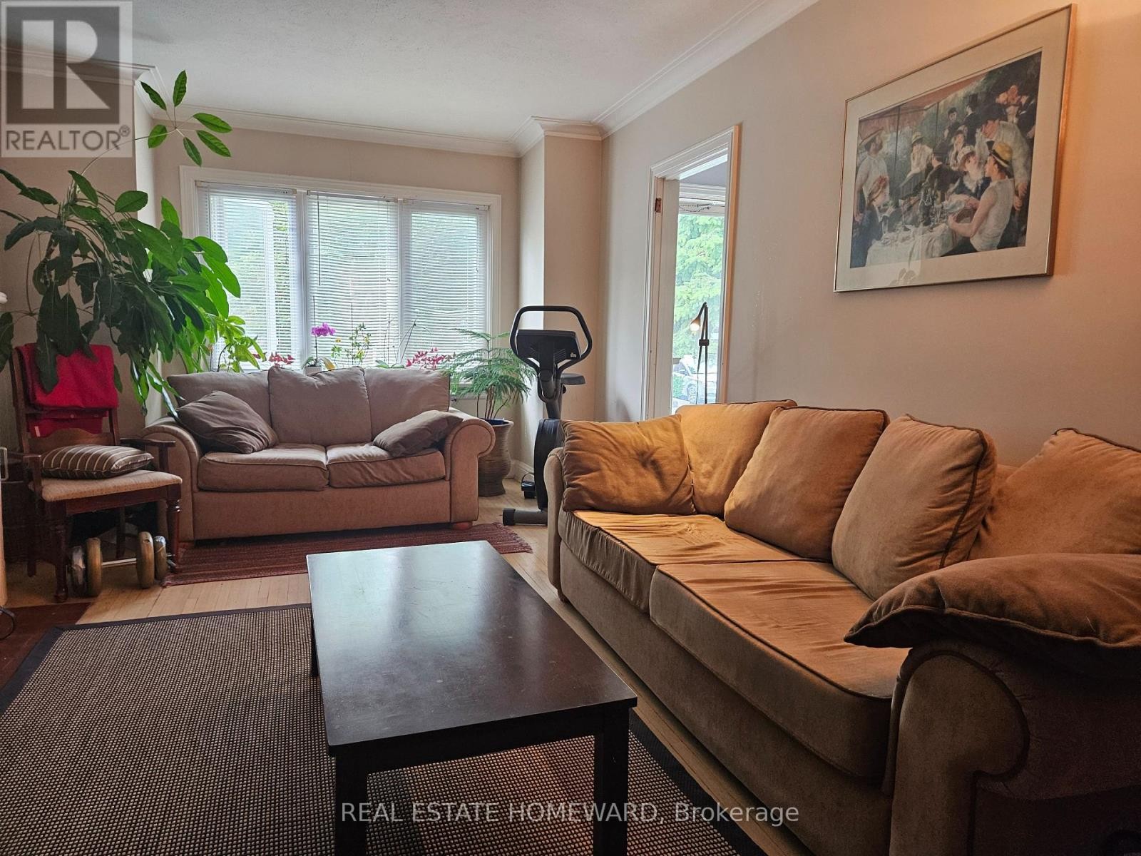 












28 GLEN ECHO ROAD

,
Toronto (Lawrence Park North),




Ontario
M4N2E1

