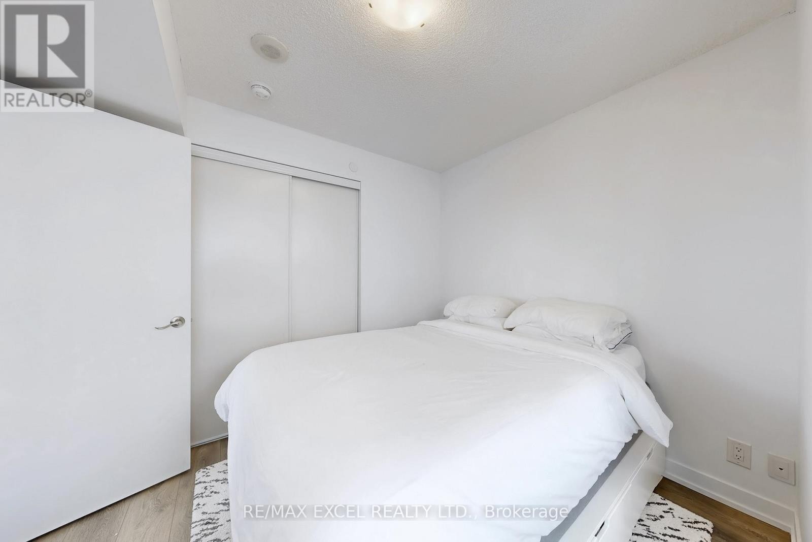












705 - 365 CHURCH STREET

,
Toronto (Church-Yonge Corridor),




Ontario
M5B1H6

