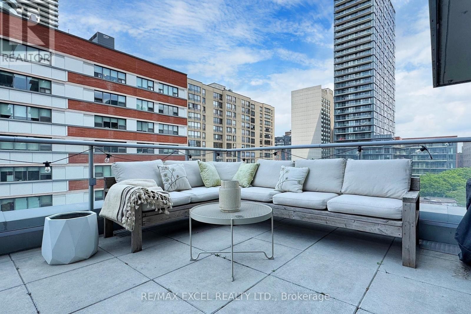 












705 - 365 CHURCH STREET

,
Toronto (Church-Yonge Corridor),




Ontario
M5B1H6

