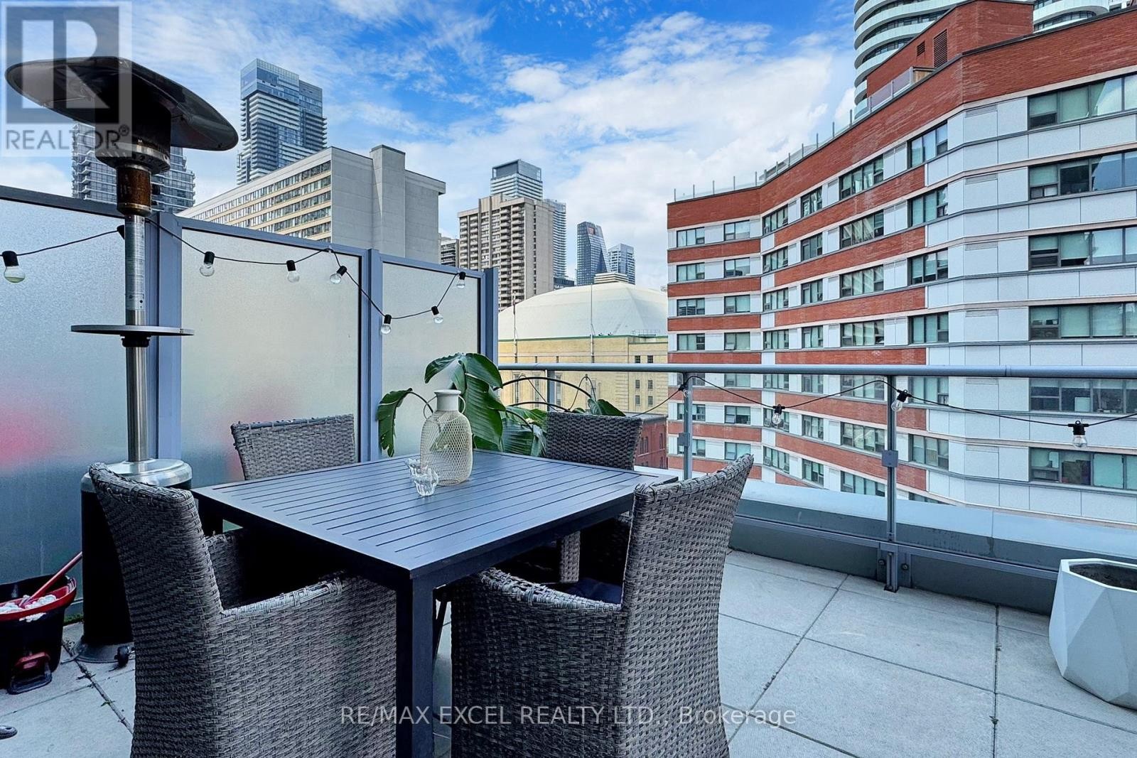 












705 - 365 CHURCH STREET

,
Toronto (Church-Yonge Corridor),




Ontario
M5B1H6

