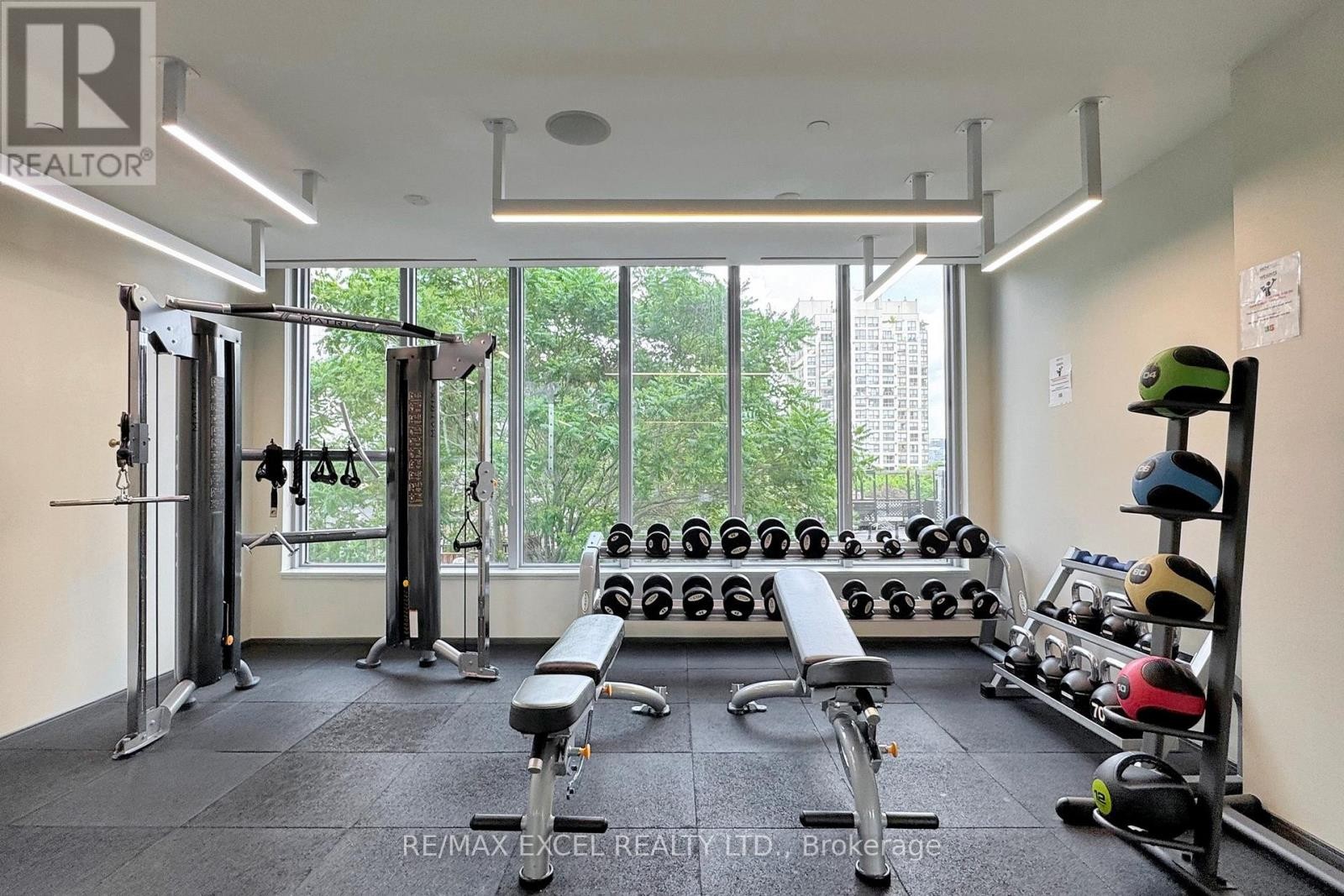 












705 - 365 CHURCH STREET

,
Toronto (Church-Yonge Corridor),




Ontario
M5B1H6

