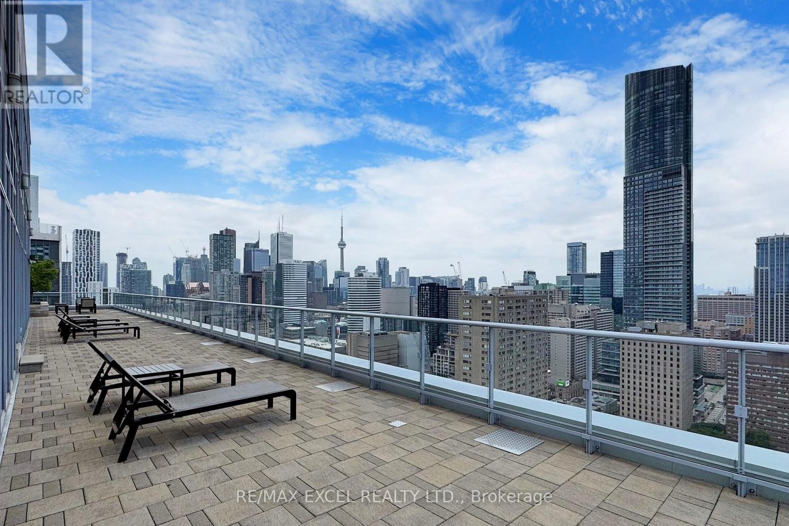 












705 - 365 CHURCH STREET

,
Toronto (Church-Yonge Corridor),




Ontario
M5B1H6

