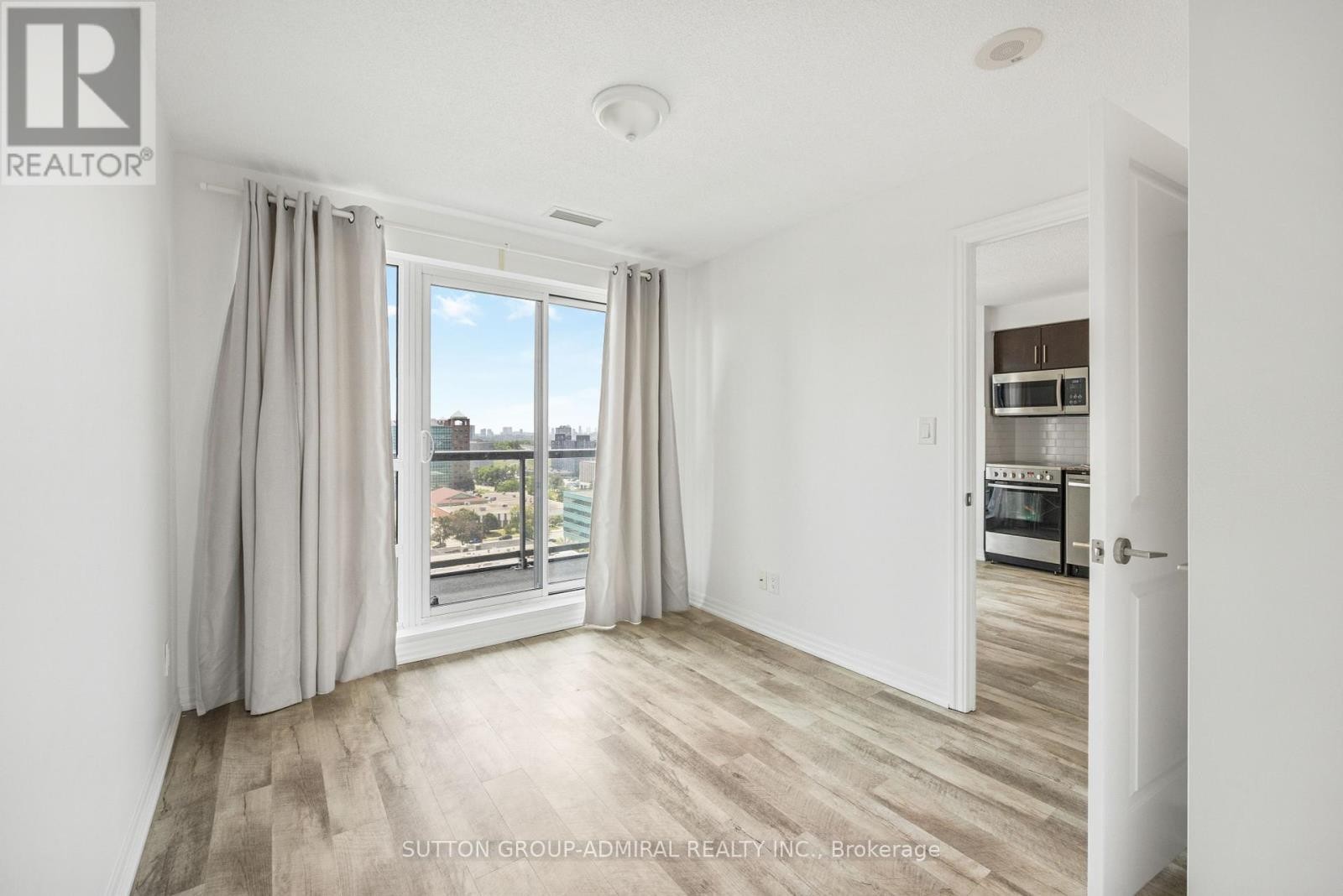 












1408 - 30 HERONS HILL WAY

,
Toronto (Henry Farm),




Ontario
M2J0A7

