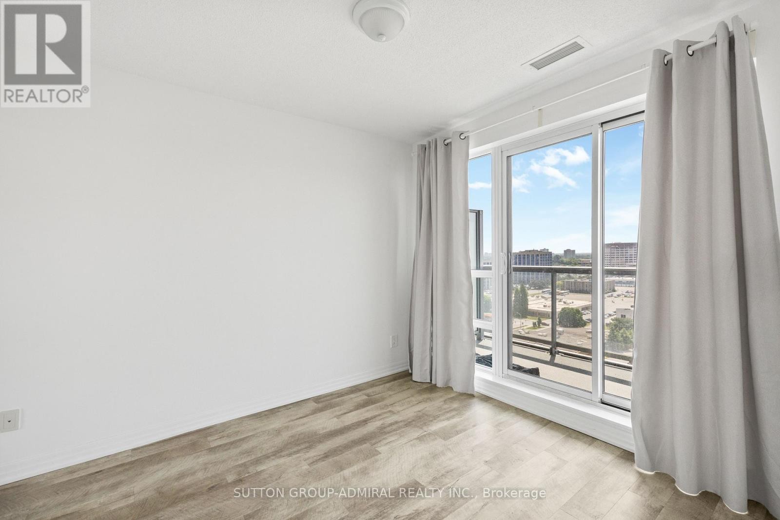 












1408 - 30 HERONS HILL WAY

,
Toronto (Henry Farm),




Ontario
M2J0A7

