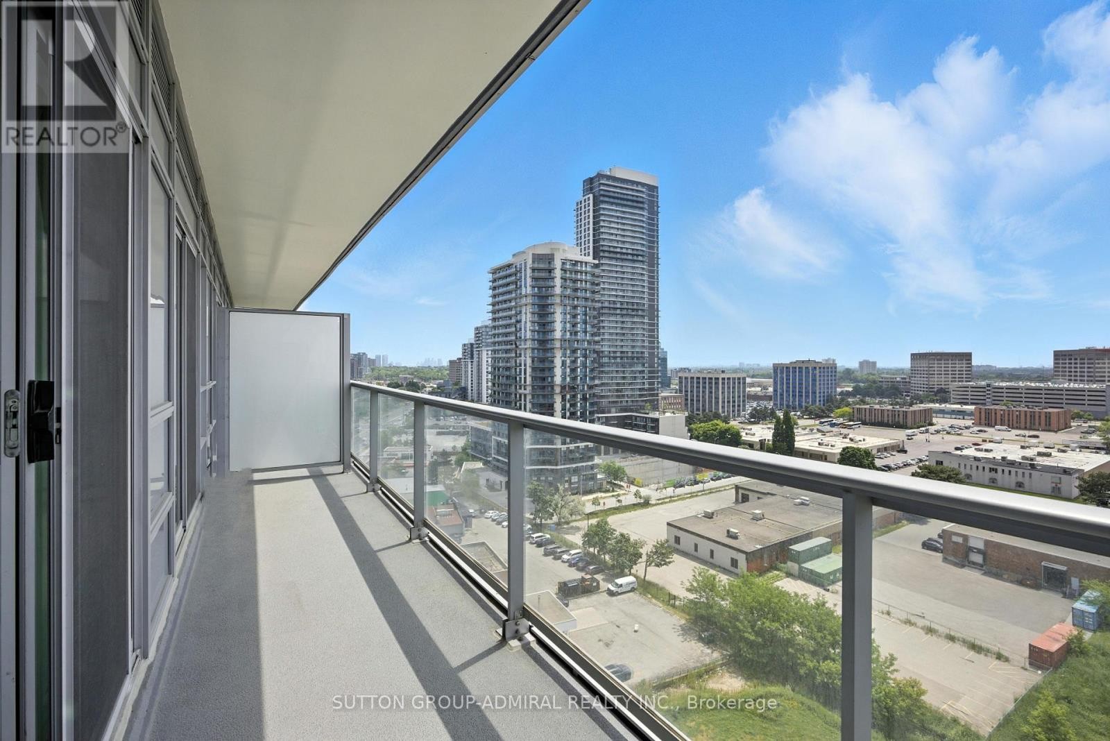 












1408 - 30 HERONS HILL WAY

,
Toronto (Henry Farm),




Ontario
M2J0A7

