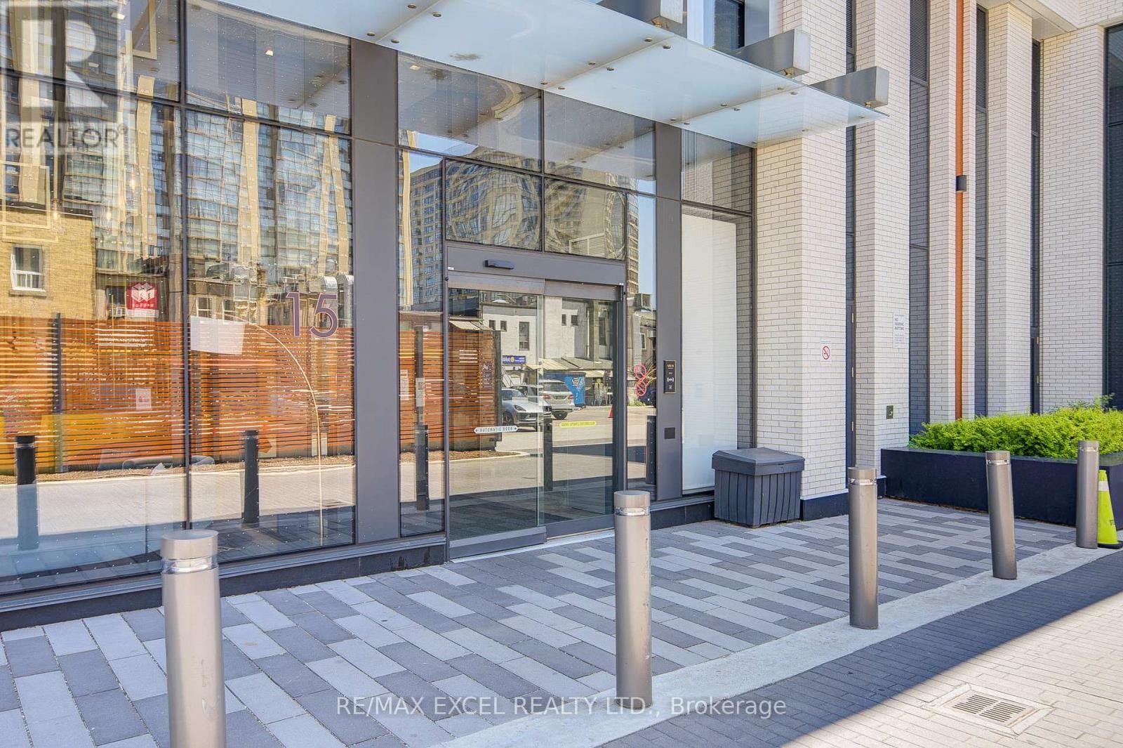 












2807 - 15 HOLMES AVENUE

,
Toronto (Willowdale East),




Ontario
M2N0L4

